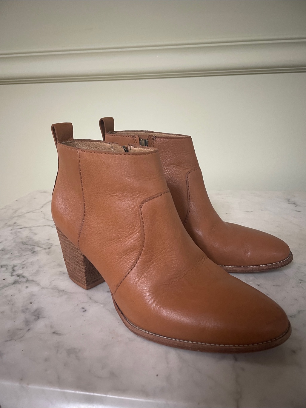 Madewell Leather Ankle Booties In Size 6.5